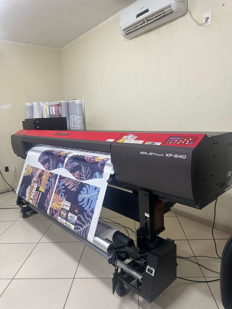ROLAND XJ 640